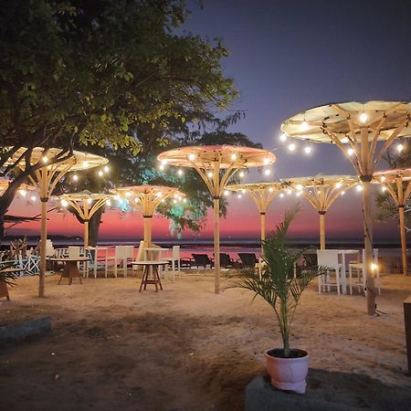 Playa Bonita Hotel & Beach Club Gili Air Exteriör bild