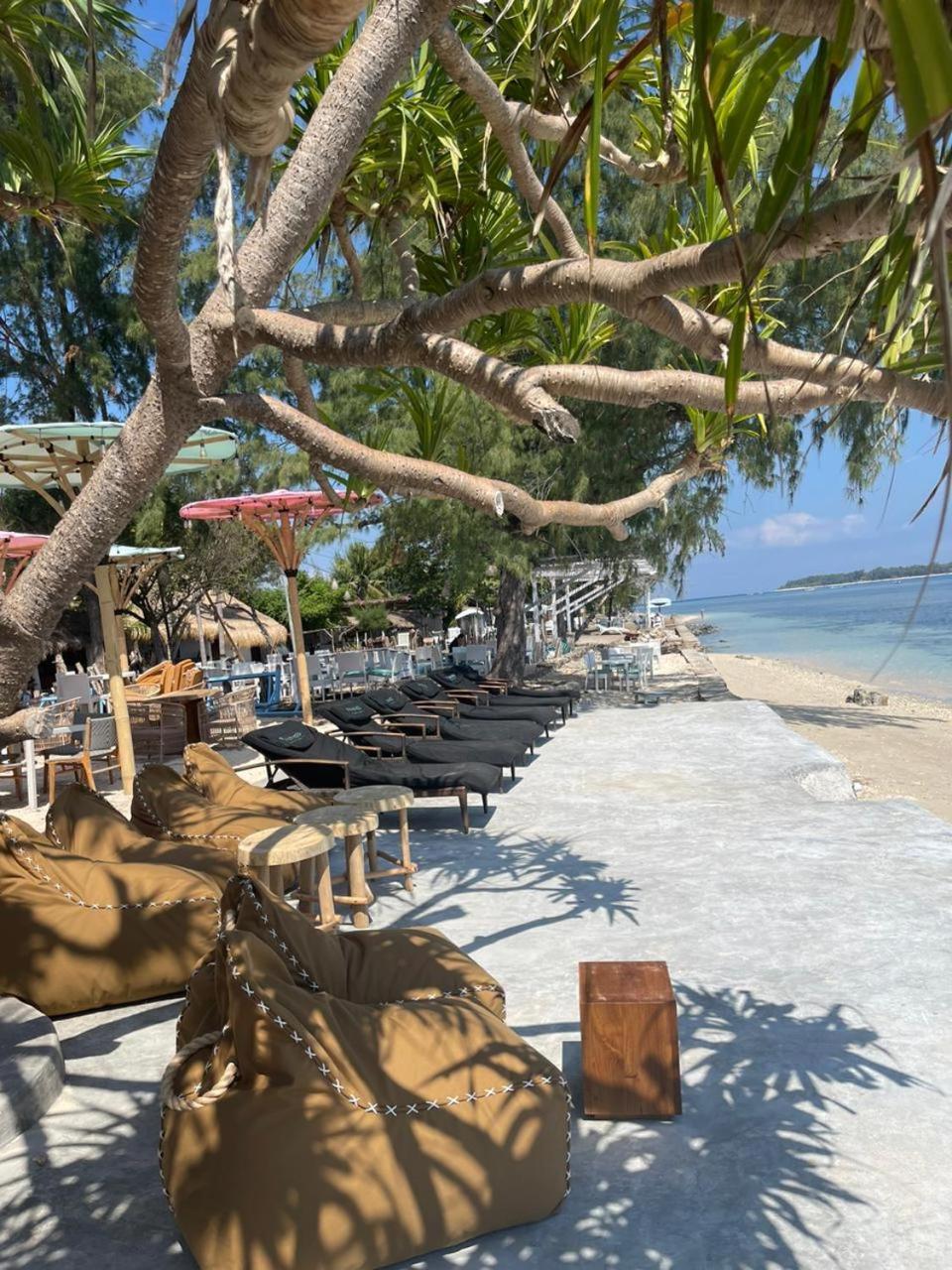 Playa Bonita Hotel & Beach Club Gili Air Exteriör bild