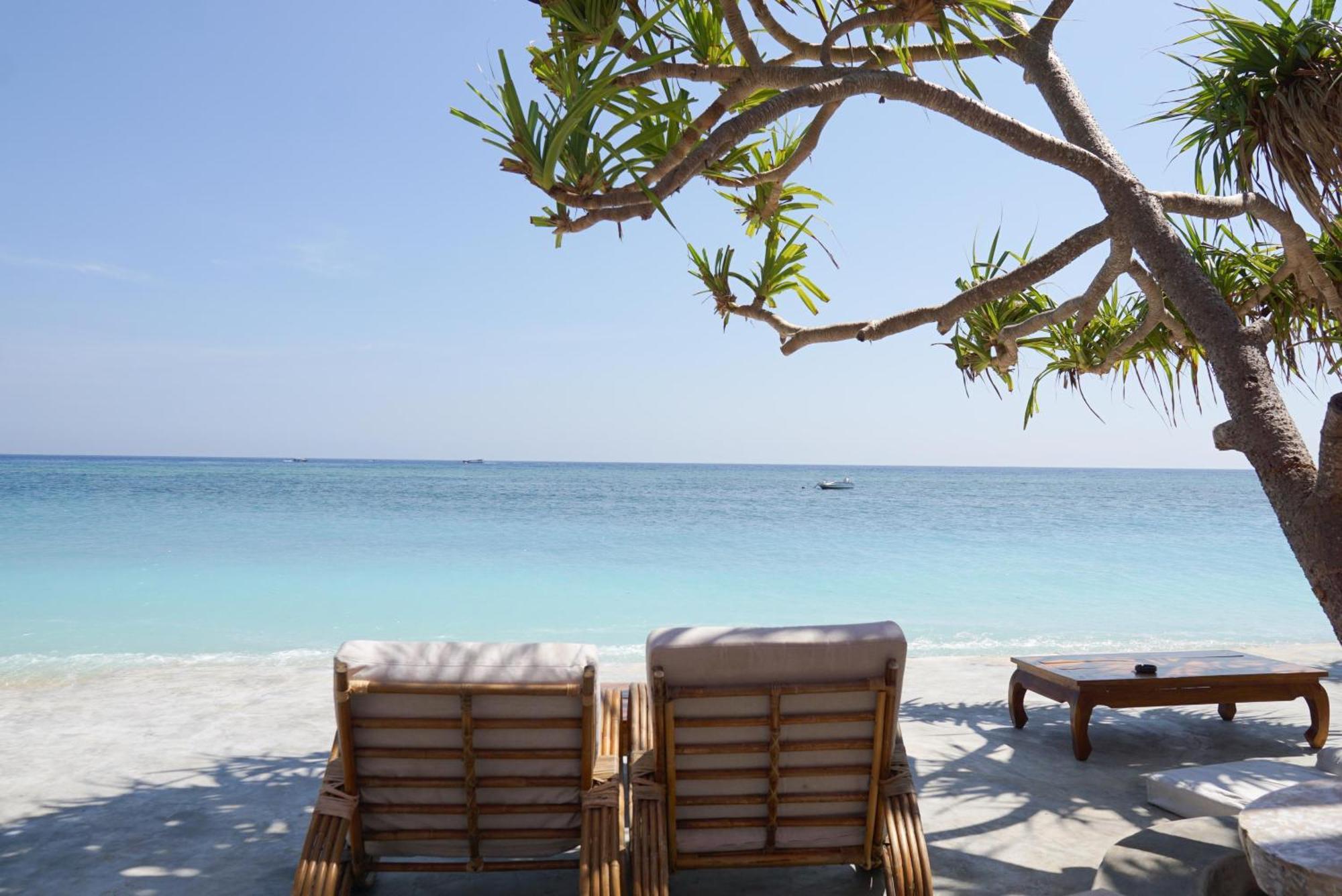 Playa Bonita Hotel & Beach Club Gili Air Exteriör bild