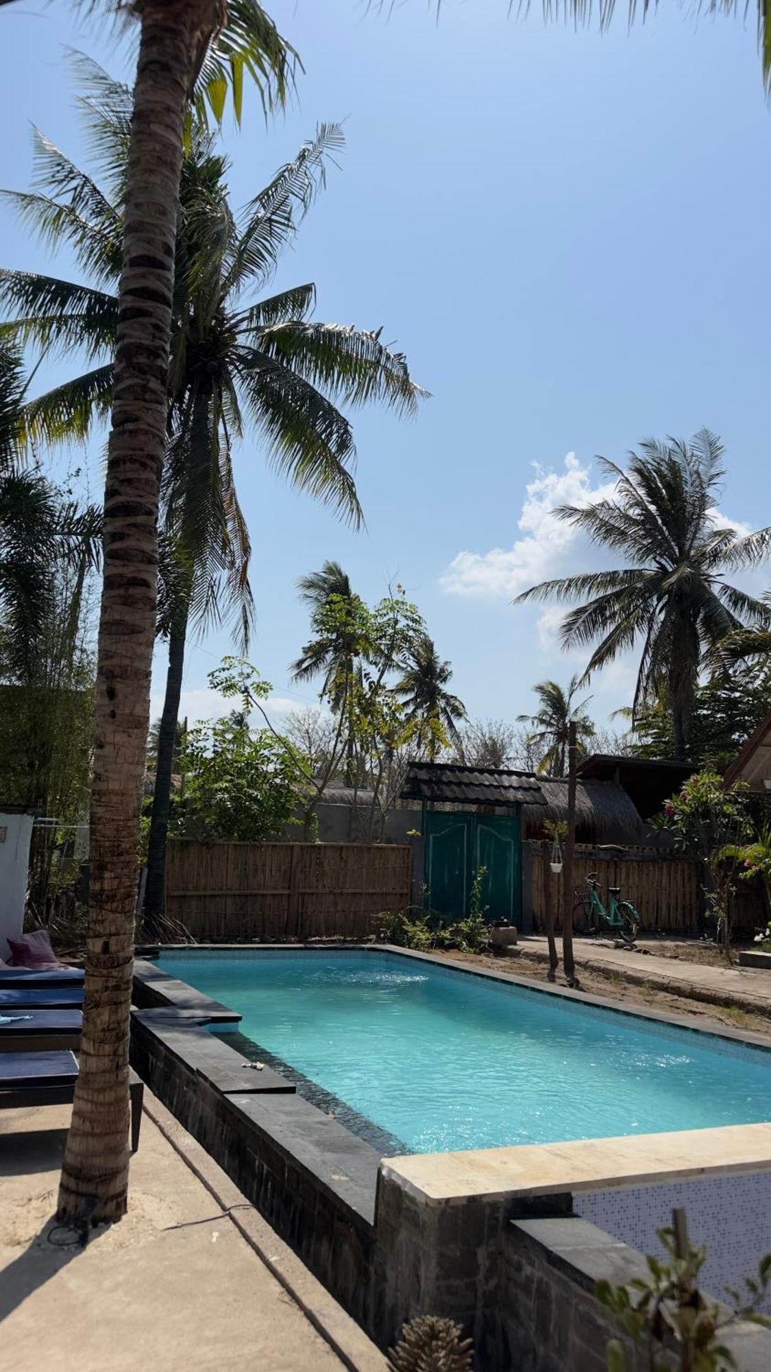Playa Bonita Hotel & Beach Club Gili Air Exteriör bild